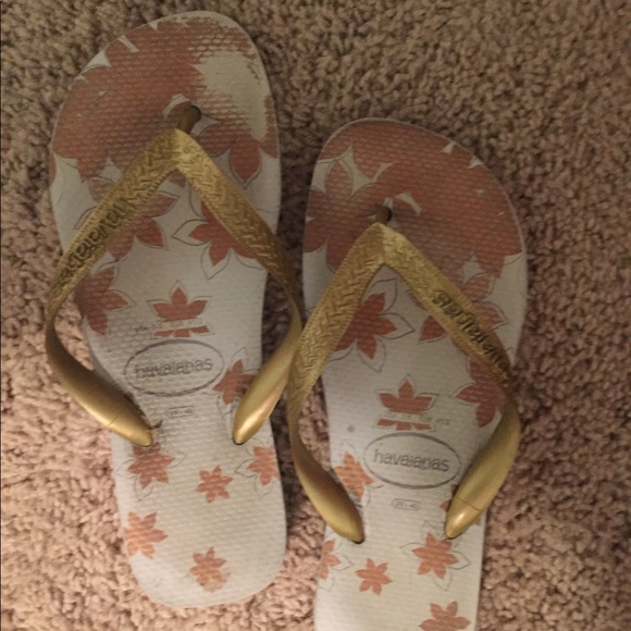 Sandals - Picture 3 of 4